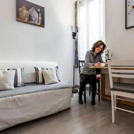 De Charme / Grand Theatre Apartment